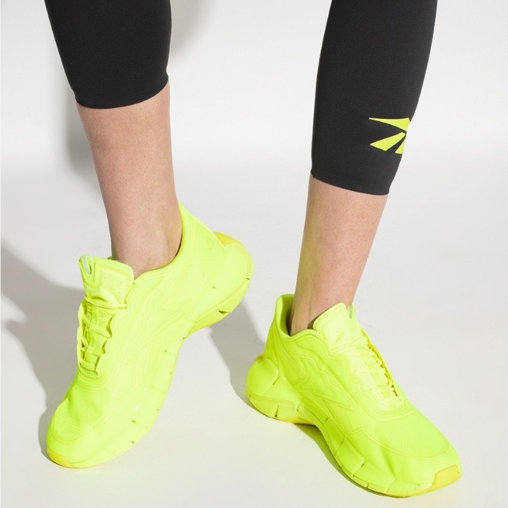 Victoria Beckham X Reebok size 7 eur 39 Running Shoes